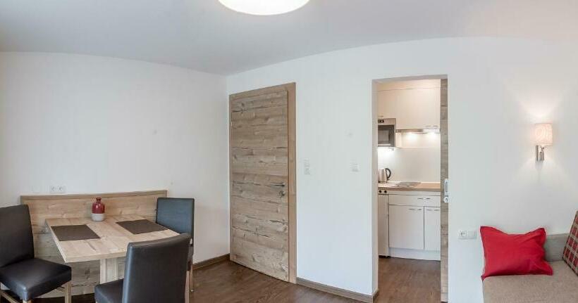 Apartamento 1 Dormitório com Sacada, Rechenau Living & Relax