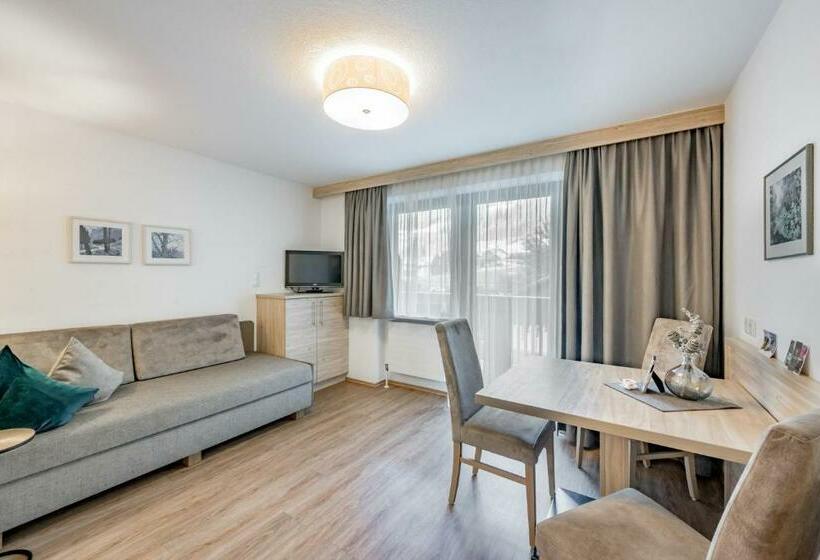 Apartamento 1 Dormitório com Sacada, Rechenau Living & Relax