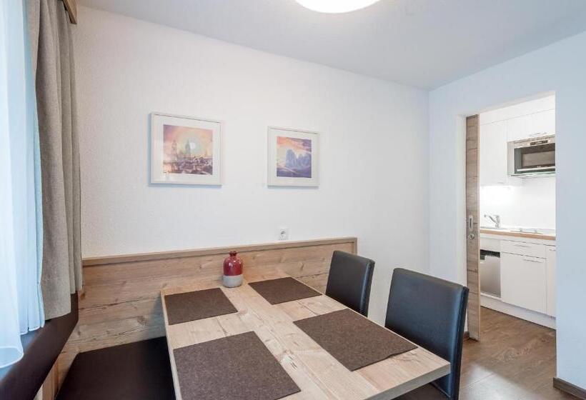 1 Bedroom Family Apartment with Balcony, Rechenau Living & Relax