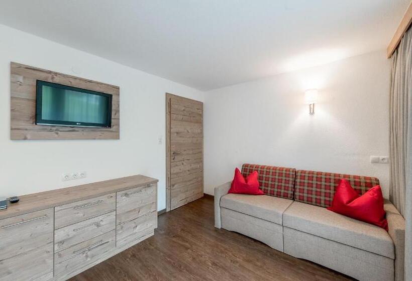 1 Bedroom Family Apartment with Balcony, Rechenau Living & Relax