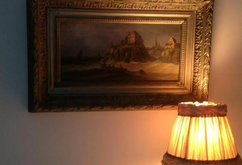 ガーデンビュースタンダードルーム, Villa Adélaïde