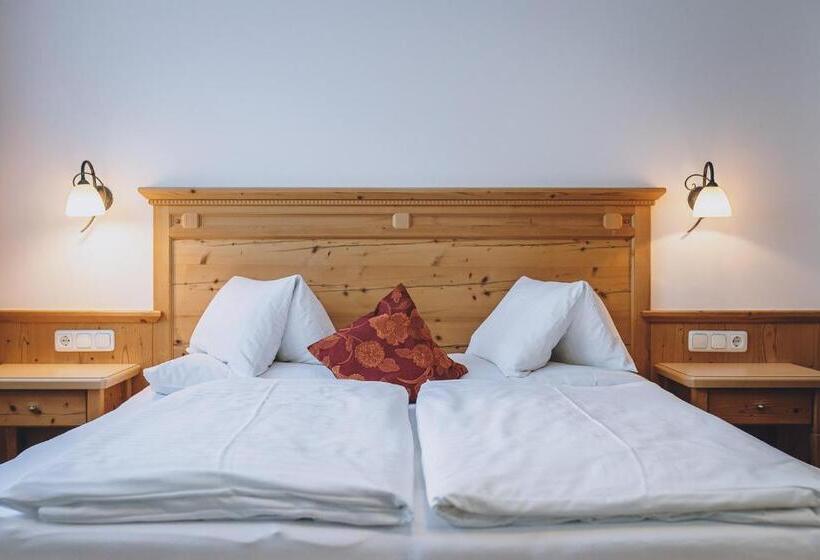 豪华房间, Vorderronach