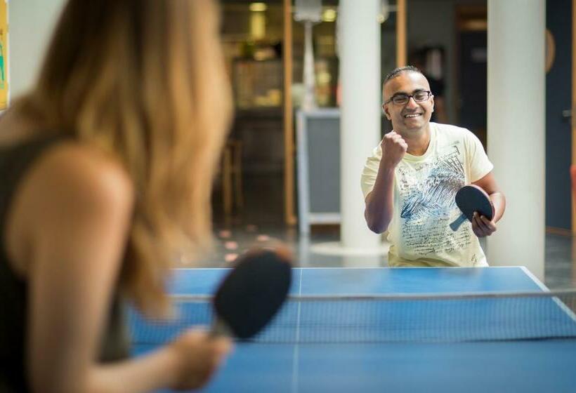 共用房间的床, Auberge De Jeunesse De Mons