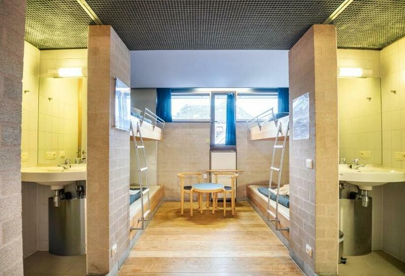 共用房间的床, Auberge De Jeunesse De Mons