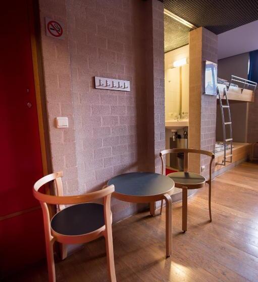 共用房间的床, Auberge De Jeunesse De Mons