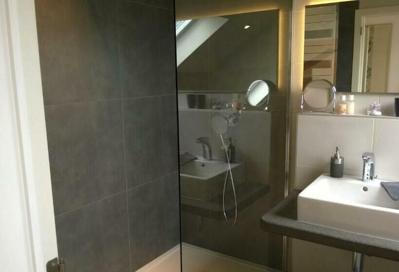 스탠다드 룸 킹사이즈 침대, A L Inattendue