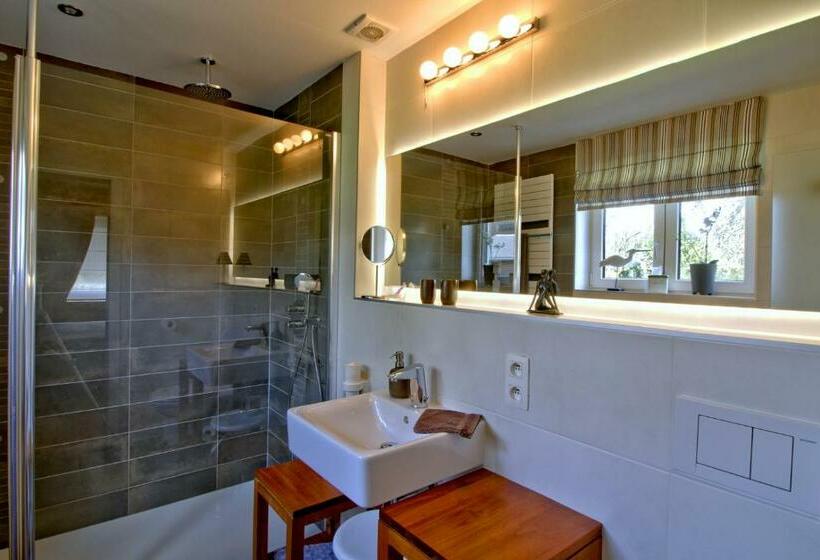 스탠다드 룸 킹사이즈 침대, A L Inattendue