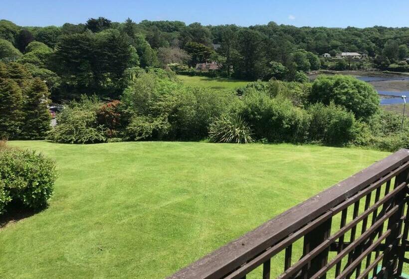 غرفة عائلية مطلّة علي البحر, Aran Lodge