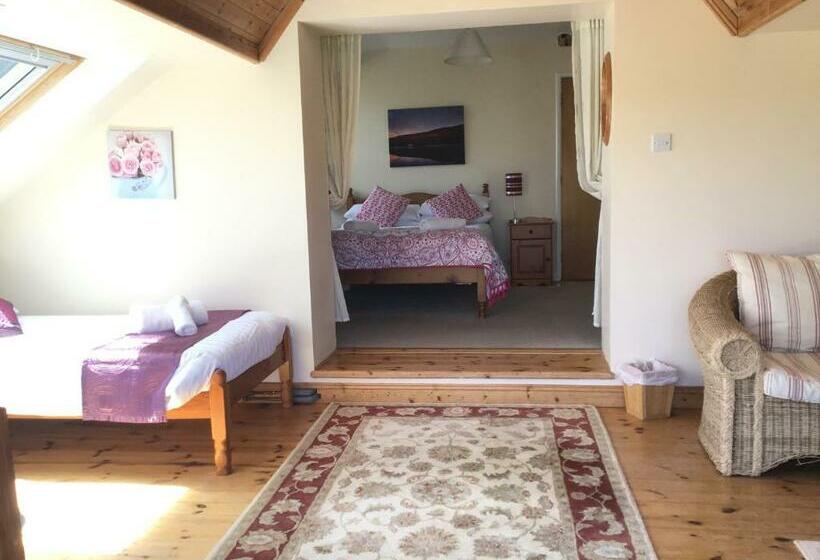 غرفة عائلية مطلّة علي البحر, Aran Lodge