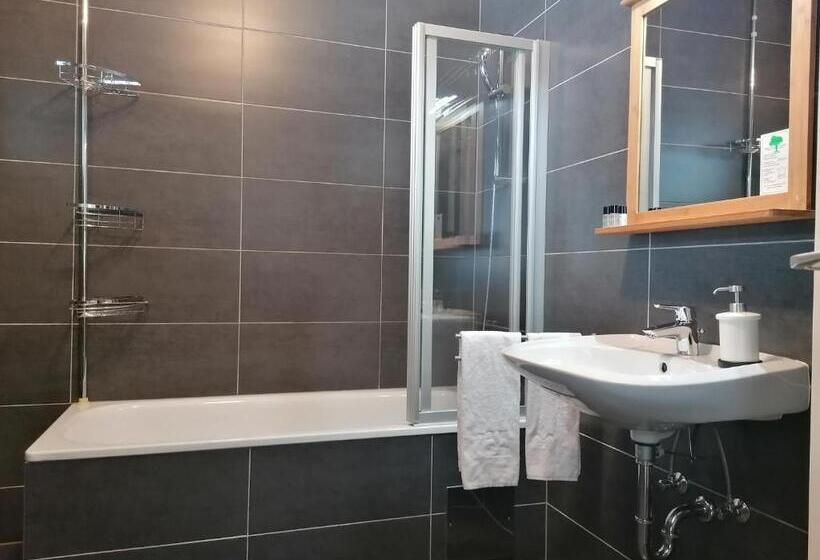 إستوديو قياسى, Gästehaus Karl August