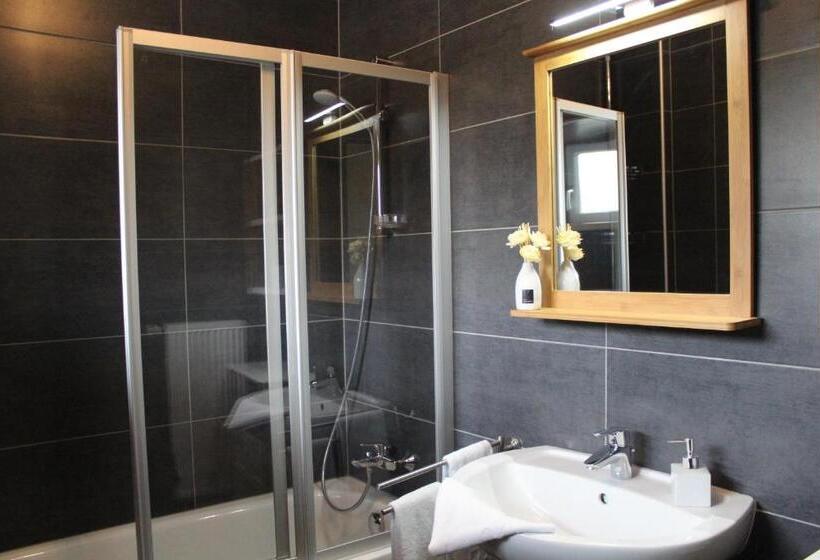 إستوديو قياسى مزودة بتراس, Gästehaus Karl August