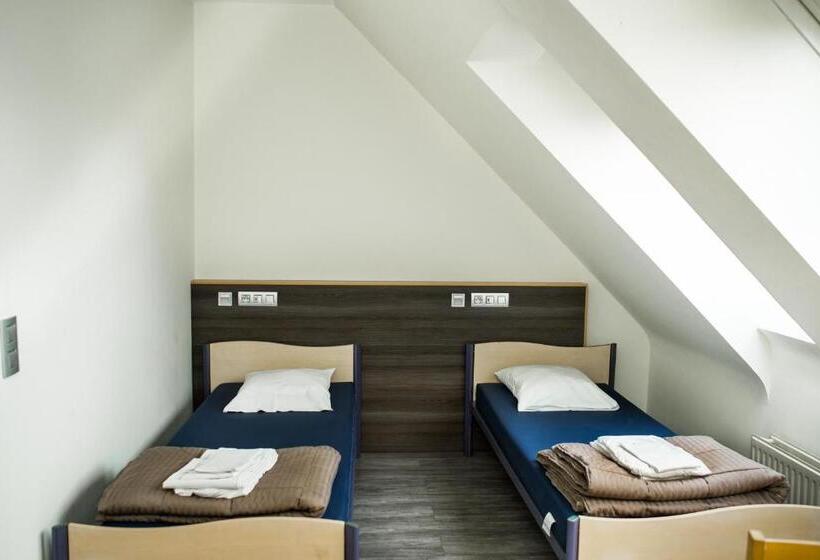 标准间, Generation Europe Youth Hostel