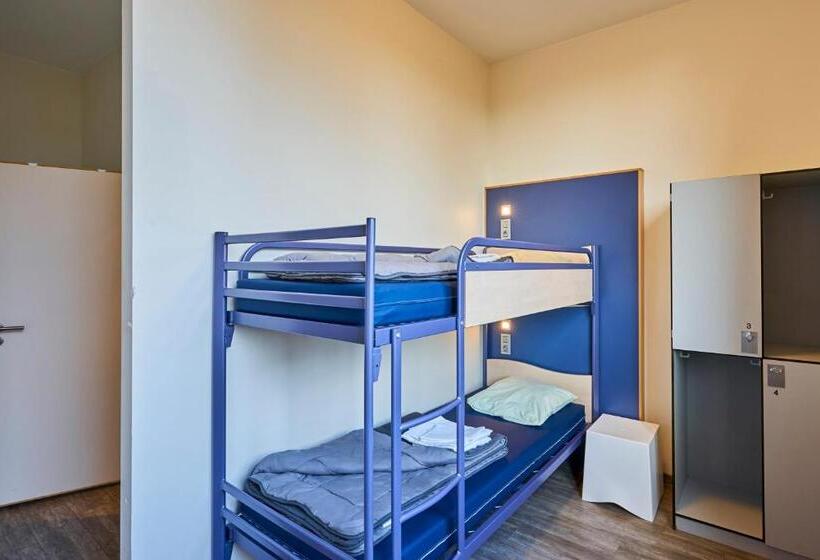 经济房, Generation Europe Youth Hostel