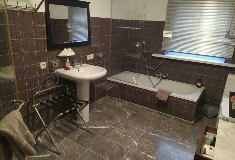 经济房, Golden Dragon