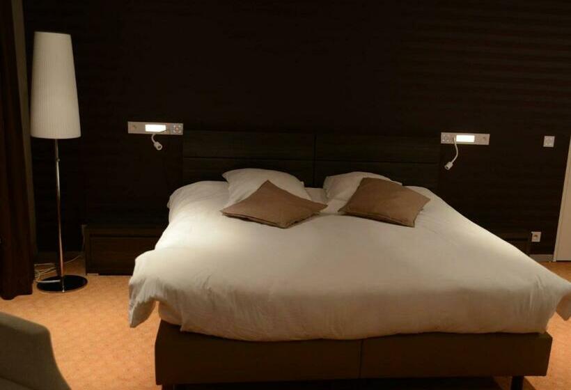 디럭스 룸, De Goedendag