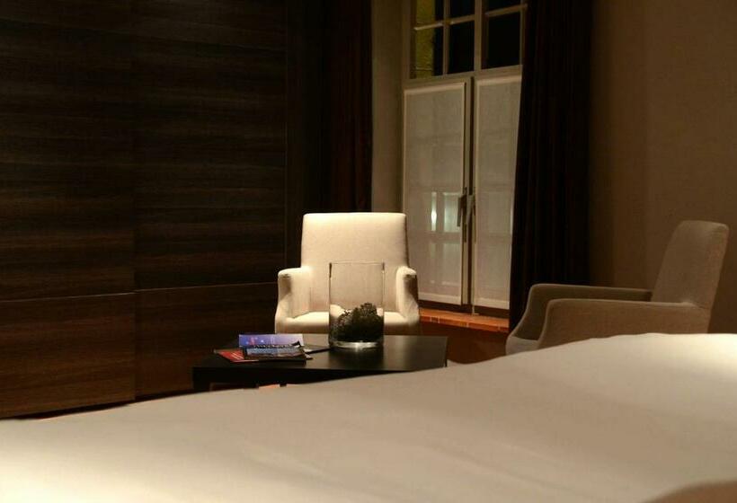 디럭스 룸, De Goedendag