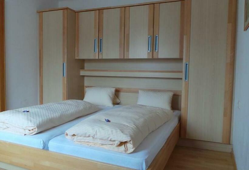 חדר סטנדרט עם מרפסת, Hörlgut