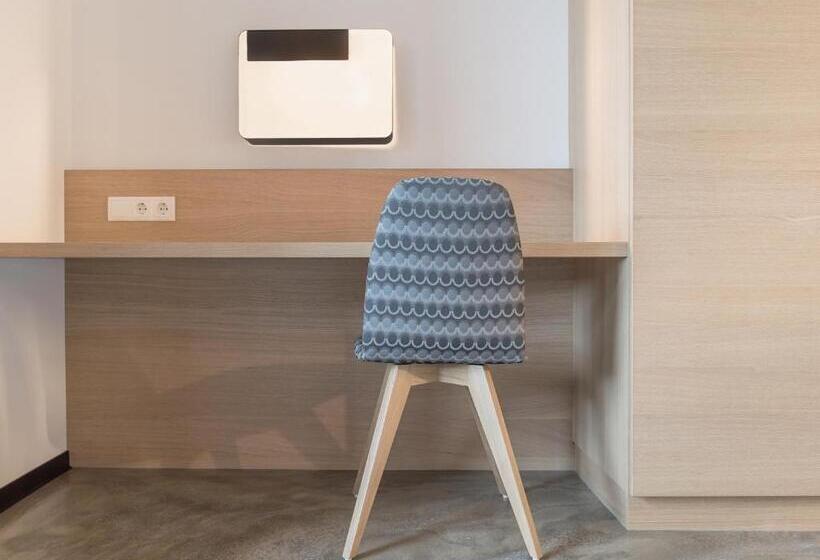 غرفة قياسية, Matteo