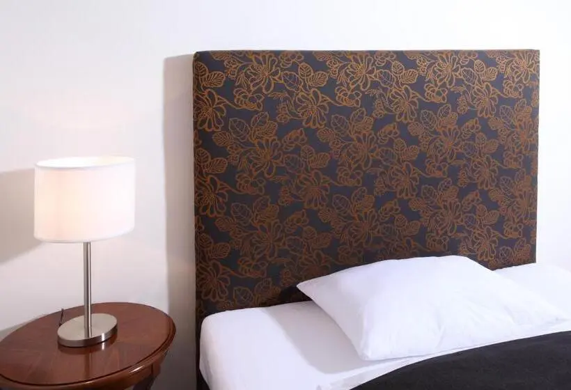 Comfort Yhden Hengen Huone, Stadthotel Zur Goldenen Krone