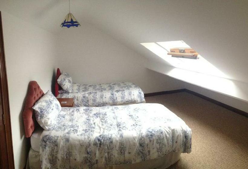 غرفة عائلية, White Hill Country House B&b