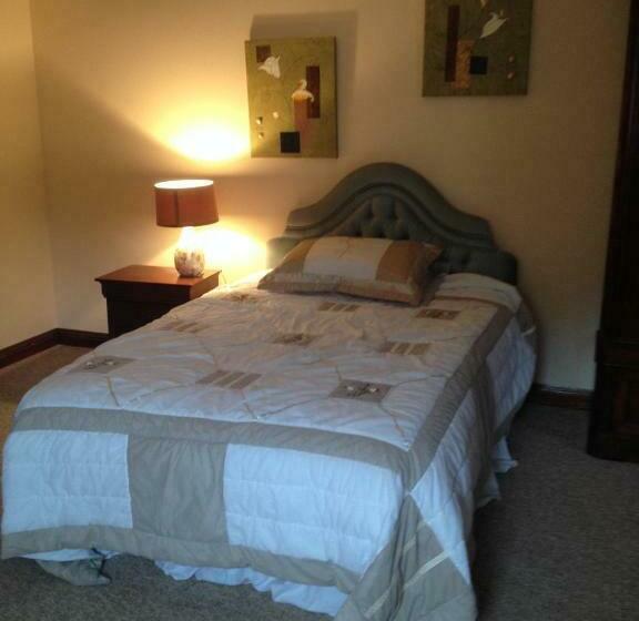 غرفة عائلية, White Hill Country House B&b