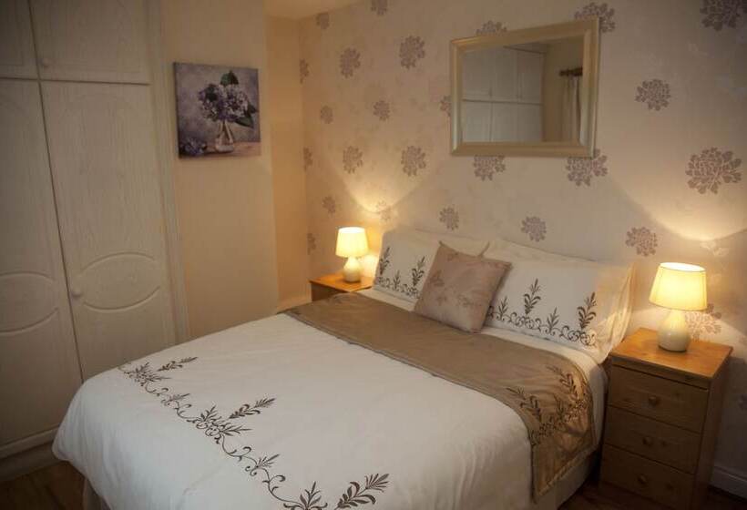 Апартаменты 2 Спальни, Arch House B&b & Apartments