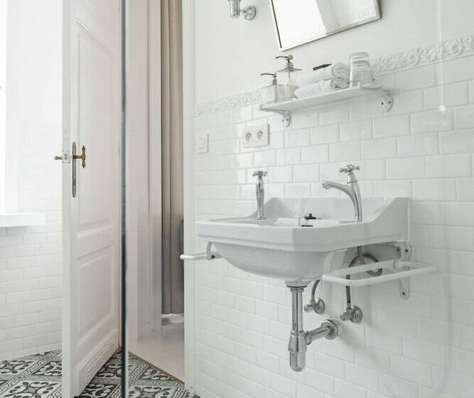 اتاق استاندارد, B&b La Passion Interdite