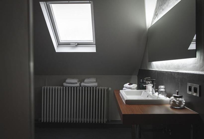 اتاق استاندارد, B&b La Passion Interdite