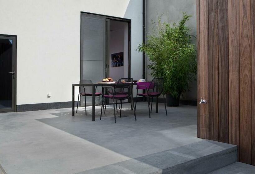 수피리어 스위트, B&b Snooz Inn