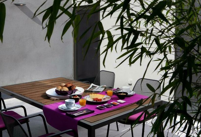 수피리어 스위트, B&b Snooz Inn