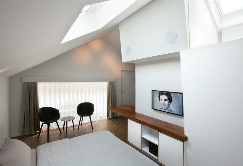 디럭스 스위트, B&b Snooz Inn