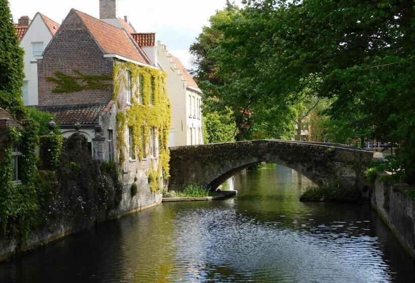 سوییت جونیور, B&b Villa D'hondt