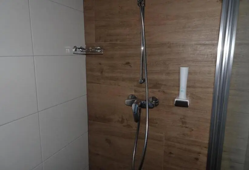 Huoneisto 1 Makuuhuone Pohjakerros, Haus Höll Herta