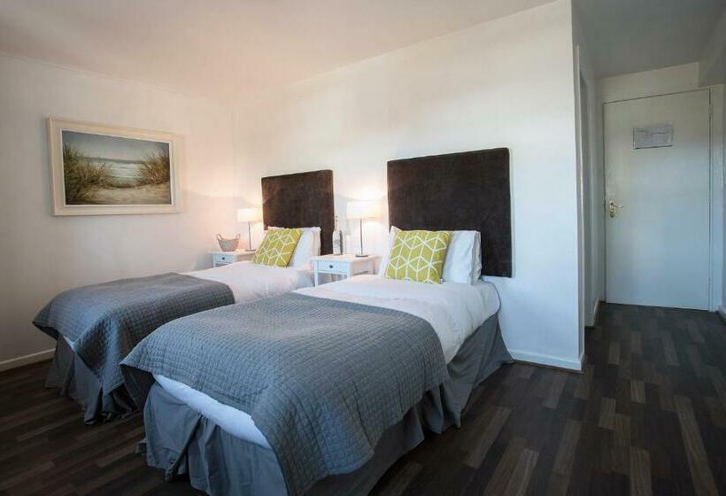 اتاق استاندارد, Maddens Bridge Bar & Guesthouse