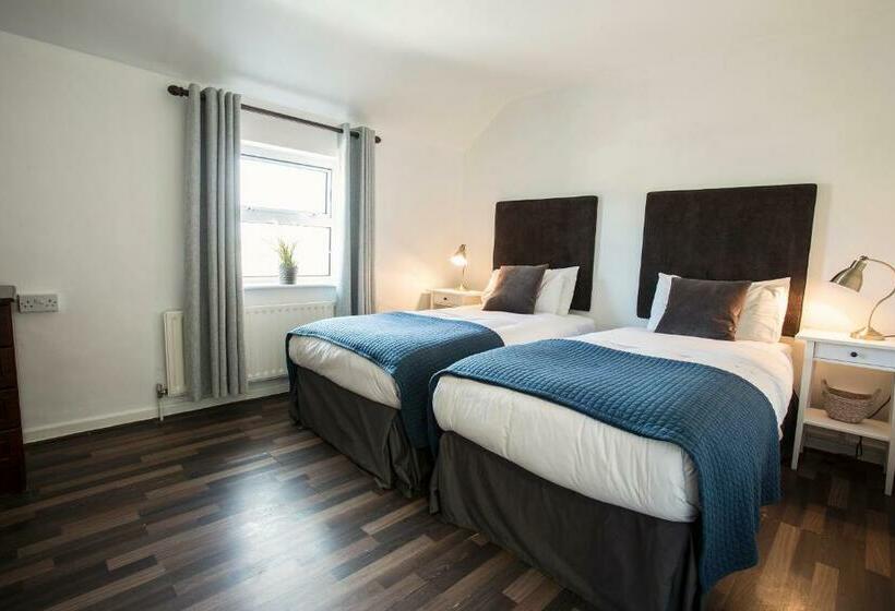 Номер Стандарт, Maddens Bridge Bar & Guesthouse
