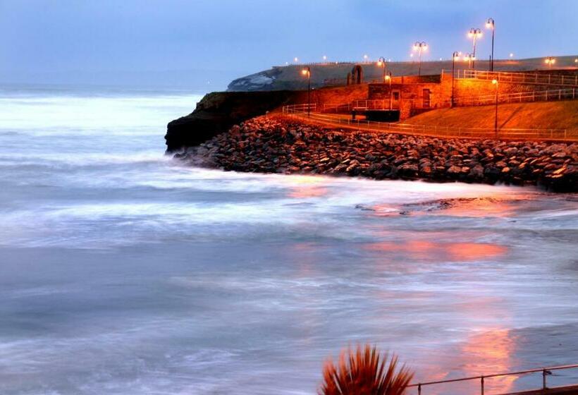 غرفة قياسية مطلّة علي البحر, Maddens Bridge Bar & Guesthouse