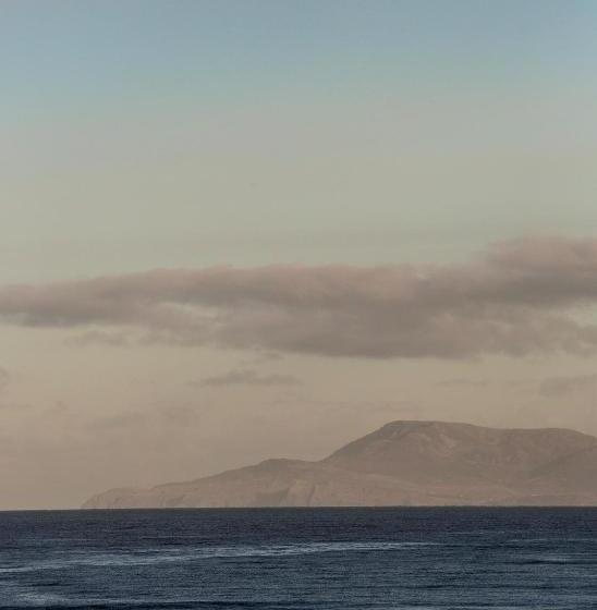 غرفة قياسية مطلّة علي البحر, Maddens Bridge Bar & Guesthouse