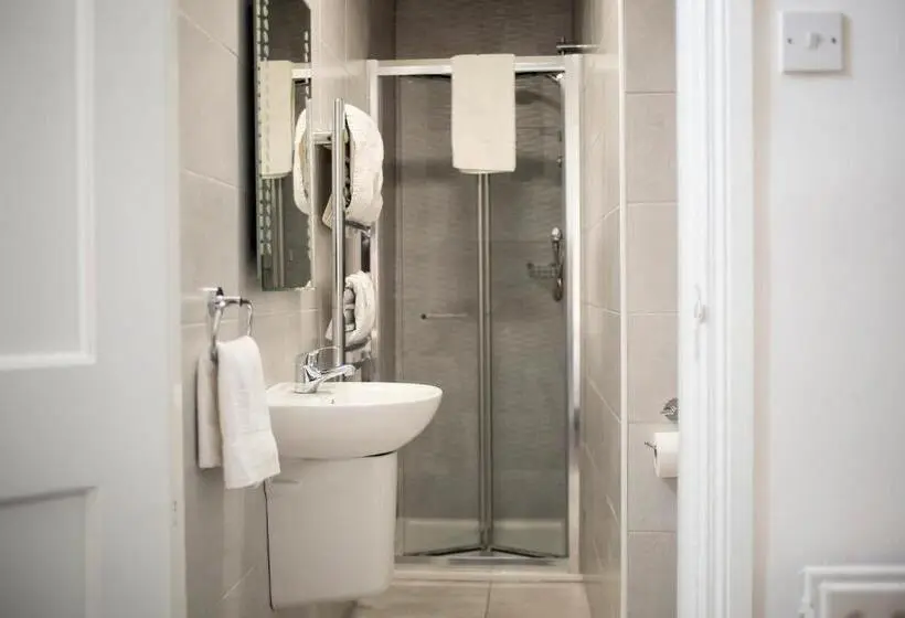 Standard-huone, Maddens Bridge Bar & Guesthouse