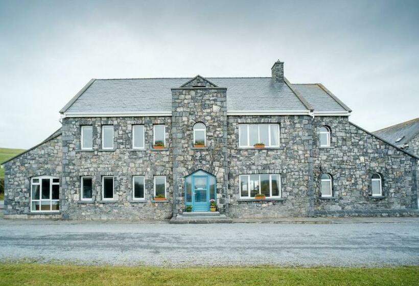 غرفة قياسية, The Lodge Doolin