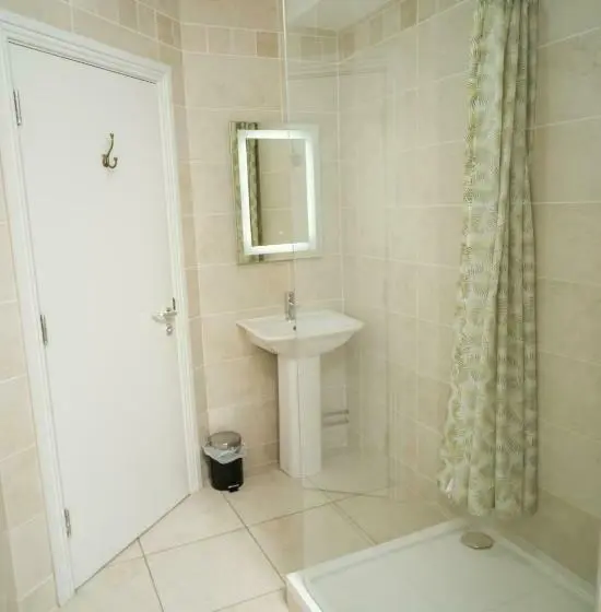Standard Kolmen Hengen Huone, The Lodge Doolin