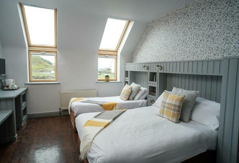 غرفة قياسية, The Lodge Doolin