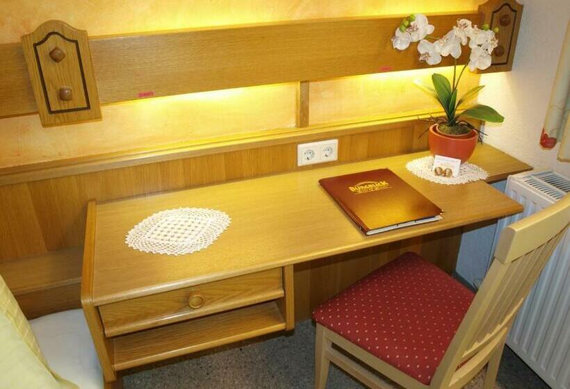 اتاق استاندارد با بالکن, Restaurant Burgblick