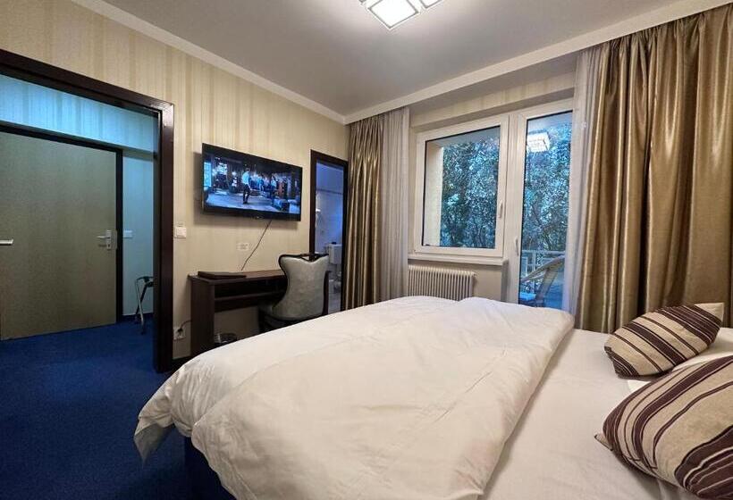 חדר סטנדרט, Austria