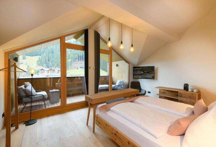 Suite with Terrace, Bergzeit