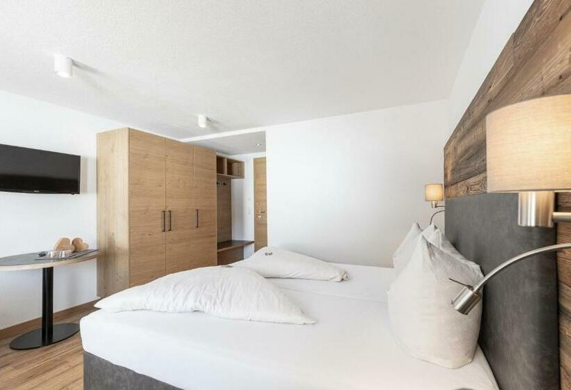 스탠다드 발코니 룸, Garni Birkhahn