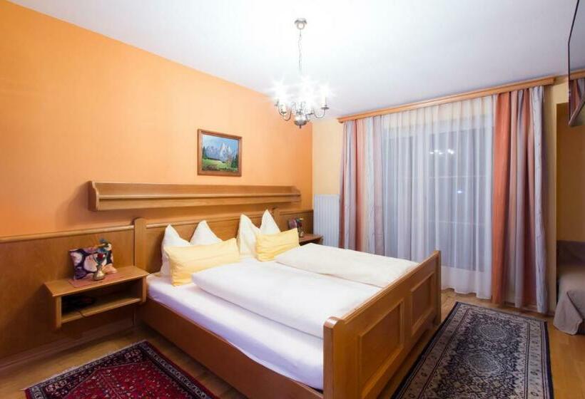 חדר משפחתי, Gasthof Brüggler