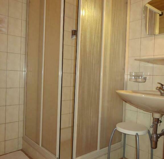 스탠다드 트리플 룸, Gasthof Geierwallihof