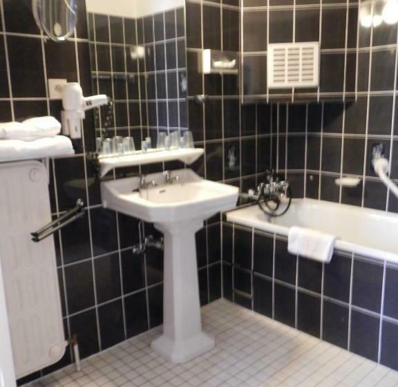 חדר משפחתי, Hôtel Francorchamps Pitlane Lodge