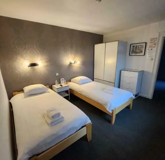 Perhehuone, Hôtel Francorchamps Pitlane Lodge