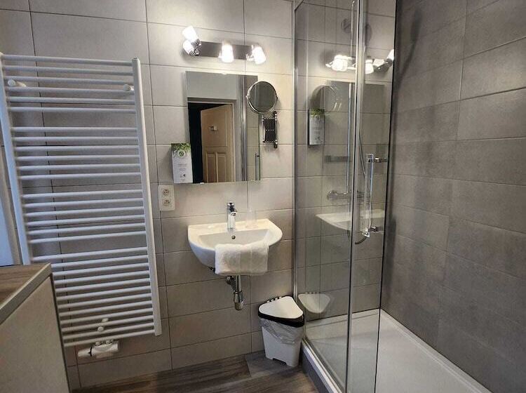 חדר סטנדרט, Hôtel Francorchamps Pitlane Lodge